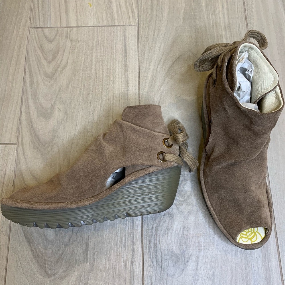 COPY - Fly London “Yuma” Open Toe Bootie Taupe 8.5